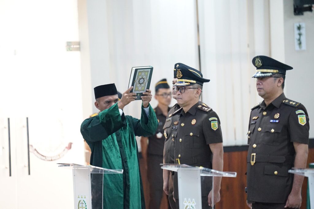 Pelantikan Pejabat Eselon III Kejati Banten, Kajati Siswanto Tekankan Profesionalisme dan Integritas