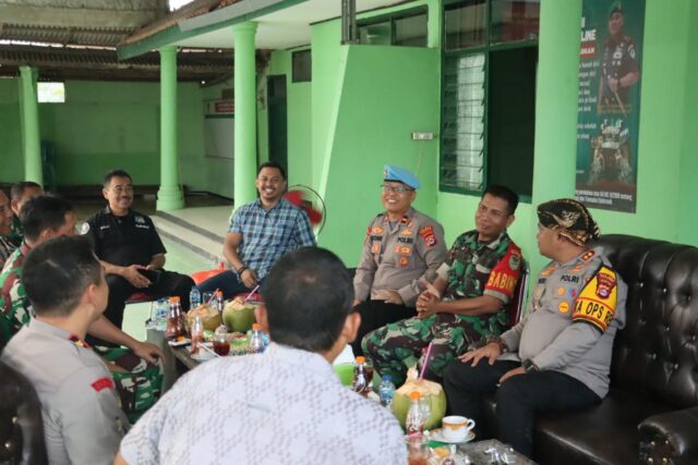 Kapolres Serang Perkuat Sinergi Lewat Program “Ngariung Iman Ngariung Aman” di Koramil Pamarayan