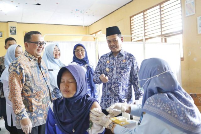 Wabup Najib Hamas Launching Gerakan Aksi Bergizi di MTsN 4 Anyer
