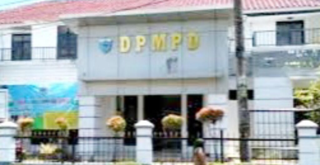 Kadis DPMPD Pandeglang, di Duga Bermain Buku Administrasi Desa Rp 2 Juta Per Desa, Buku Belum di Distribusikan Kadis DPMPD Pandeglang, di Duga Bermain Buku Administrasi Desa Rp 2 Juta Per Desa, Buku Belum di Distribusikan