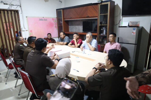 Korupsi Proyek Sampah Tangsel, Empat Tersangka dan Rp 21,68 Miliar yang Menguap
