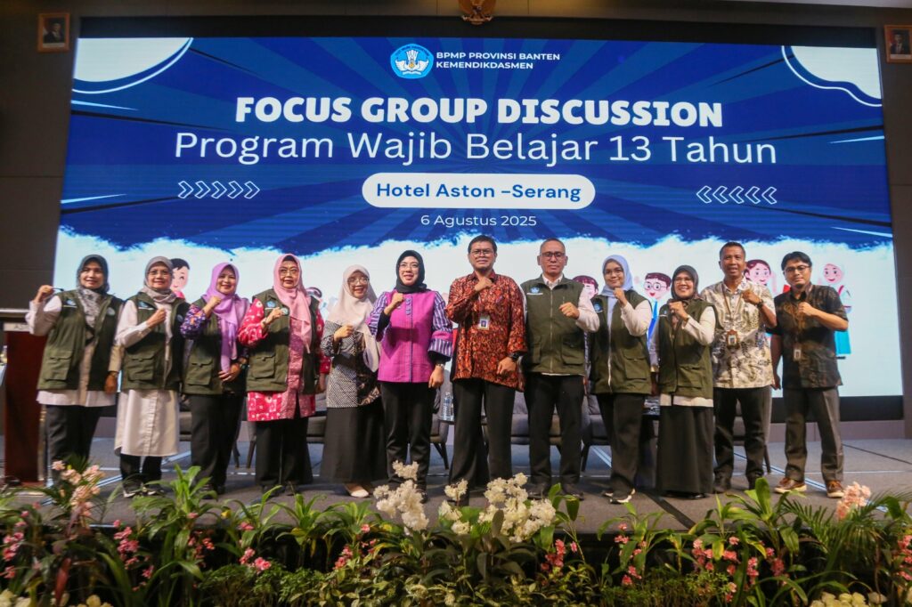 Bunda PAUD Banten : PAUD Pondasi Pembentukan Karakter dan Kemampuan Dasar Anak Bunda PAUD Banten : PAUD Pondasi Pembentukan Karakter dan Kemampuan Dasar Anak
