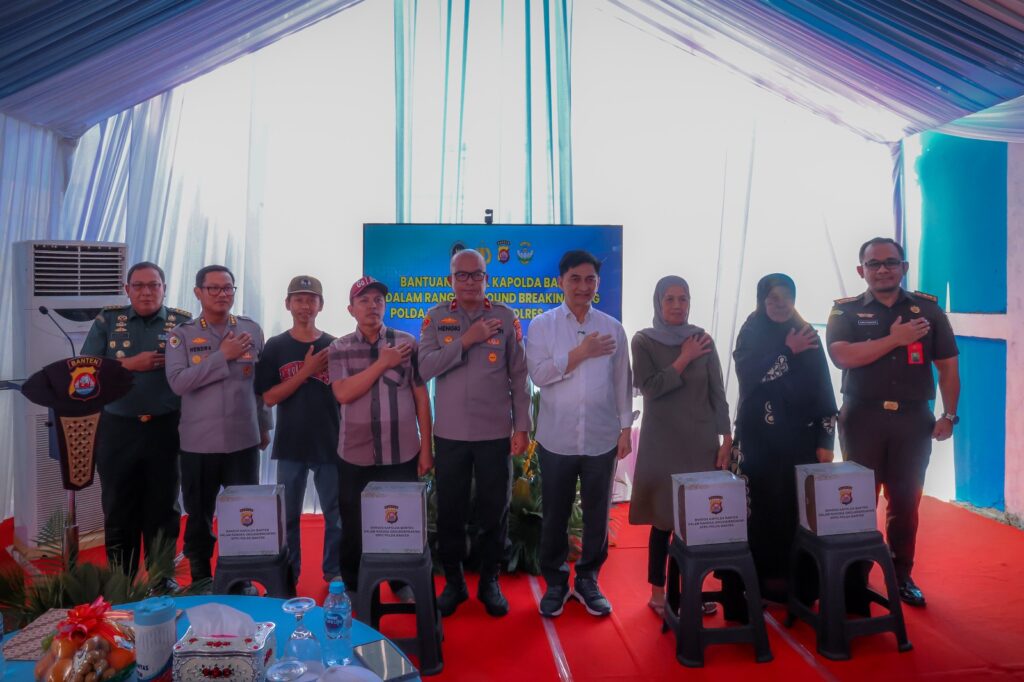 Wagub Banten Bersama Wakapolda Banten Ikuti Grounbreaking SPPG Serentak Wagub Banten Bersama Wakapolda Banten Ikuti Grounbreaking SPPG Serentak