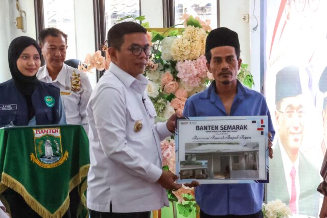 Hadiri Program Pendistribusian Renovasi RTLH dan Instalasi Air Bersih, Andra Soni : Tingkatkan konsolidasi dan Kolaborasi