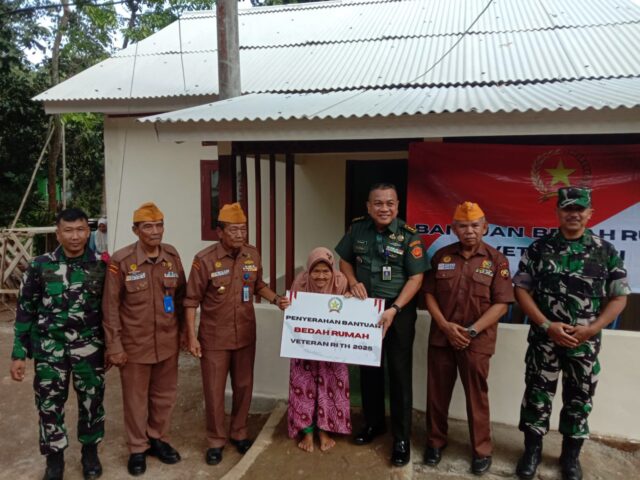Wujud Kepedulian di Hari Veteran, Kemenhan Renovasi Rumah Purnawirawan di Banten