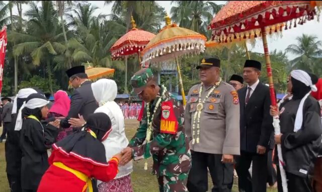 Danramil Padarincang Hadiri Tarian Kolosal Menyambut HUT RI Ke-80, Perkuat Sinergi Budaya dan Nasionalisme