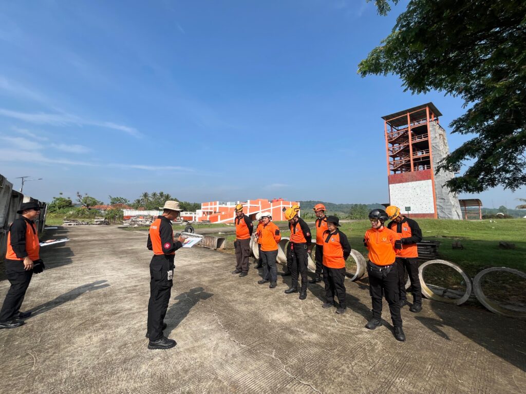Tingkatkan Kemampuan SAR, Korsabhara Baharkam Polri Gelar Latihan Pencarian Korban Bersama K9 Tingkatkan Kemampuan SAR, Korsabhara Baharkam Polri Gelar Latihan Pencarian Korban Bersama K9