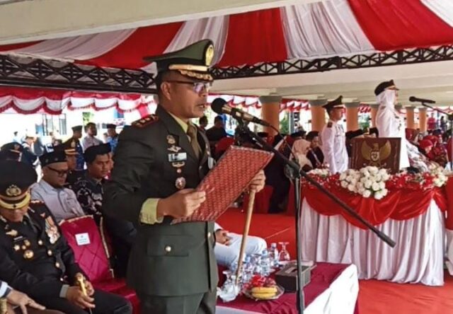 Dandim Pandeglang Bacakan Pembukaan UUD 1945 pada Upacara HUT ke-80 RI