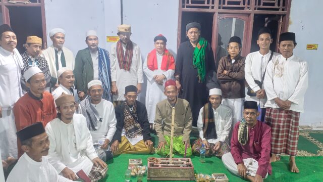 Perkuat Sinergi Ulama, Kesultanan Banten, Berkunjung ke Majlis Dzikir di Pandeglang
