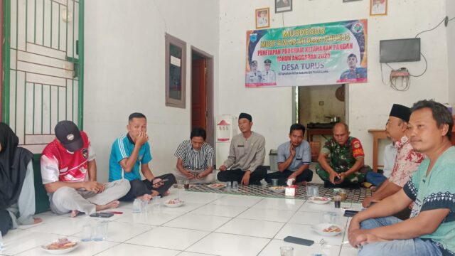 Babinsa Pagelaran Hadiri Musdesus Di Desa Turus