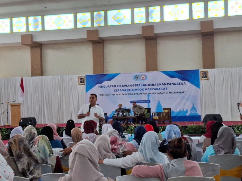 BPIP dan DPR Sosialisasikan Pancasila, Cegah Radikalisme di Masyarakat BPIP dan DPR Sosialisasikan Pancasila, Cegah Radikalisme di Masyarakat
