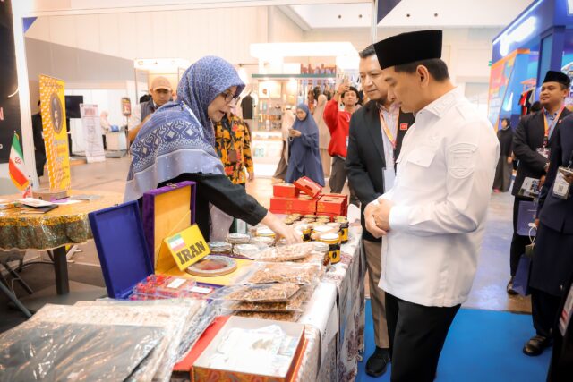 Wagub Banten : Muslim LifeFest 2025 Dorong Pertumbuhan Ekonomi Syariah Provinsi Banten