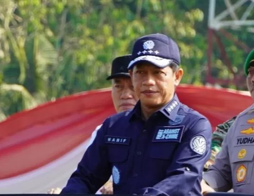 Menteri LHK Tutup Total Pabrik Smelter Timbal Ilegal di Serang Menteri LHK Tutup Total Pabrik Smelter Timbal Ilegal di Serang