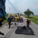 PUPR Banten Tambal Sulam Jalan Menuju Kawasan Wisata Banten Lama