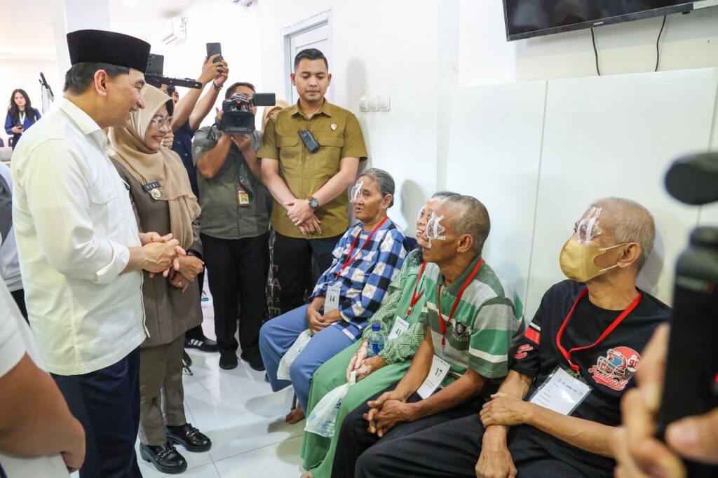 Wagub Banten Buka Operasi Mata Katarak Gratis Baznas Provinsi Banten