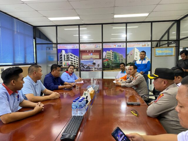 Karyawan PT Lung Cheong Protes Gaji Telat, Polisi Fasilitasi Mediasi