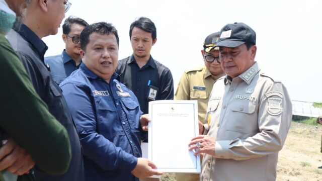 Ombudsman RI Serahkan Laporan Maladministrasi Pengurukan Anak Sungai di Kronjo