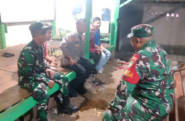Danramil Kopo Ajak Masyarakat Hidupkan Semangat Siskamling