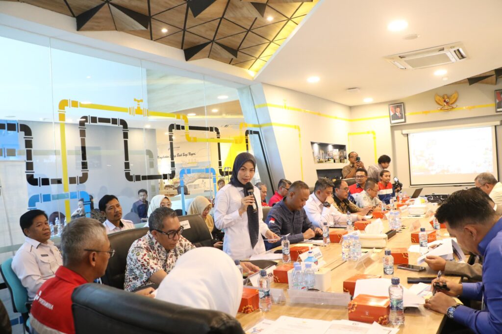 Dampingi Kunker Komisi XII DPR, Ratu Zakiyah Minta PT PGN Perluas Jargas di Kabupaten Serang