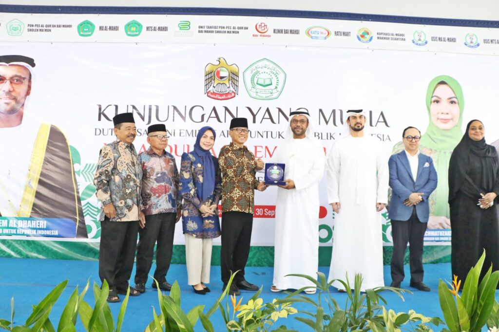 Dubes UEA Kunjungi Ponpes Bai Mahdi, Siap Bantu Majukan Pesantren di Serang