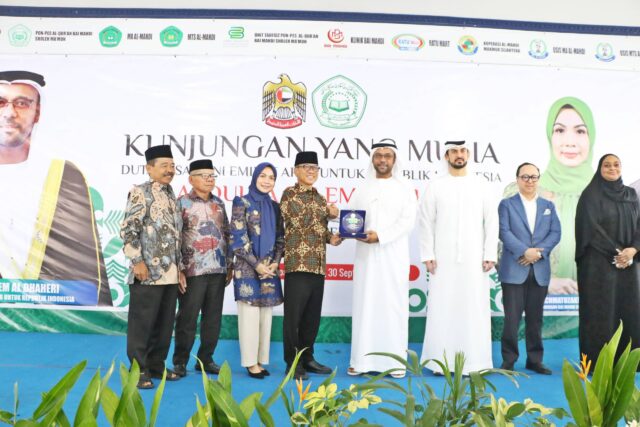 Dubes UEA Kunjungi Ponpes Bai Mahdi, Siap Bantu Majukan Pesantren di Serang
