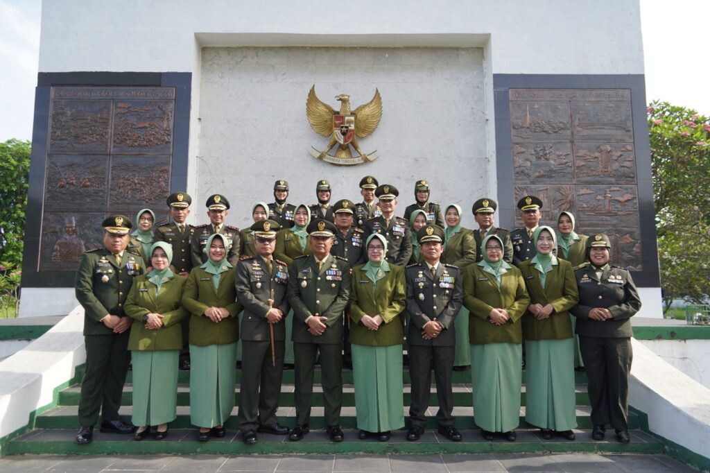 Sambut HUT TNI ke-80, KOREM 064/MY Khidmat Ziarah dan Doa Bersama di TMP