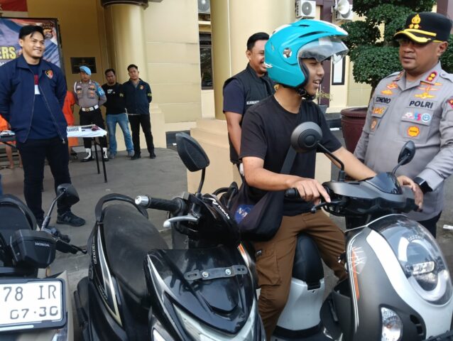 Polres Serang Kembalikan Motor Curian ke Pemiliknya