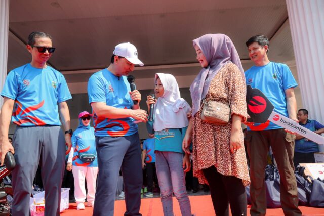 Wagub Dimyati Ajak Masyarakat Banten Hidup Sehat Lewat Senam Massal
