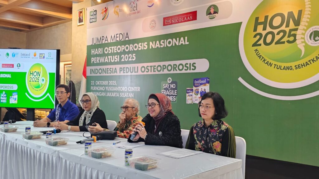 PYC dan PERWATUSI Gaungkan Gerakan “Katakan Tidak pada Keropos Tulang” di Hari Osteoporosis Nasional 2025 PYC dan PERWATUSI Gaungkan Gerakan “Katakan Tidak pada Keropos Tulang” di Hari Osteoporosis Nasional 2025