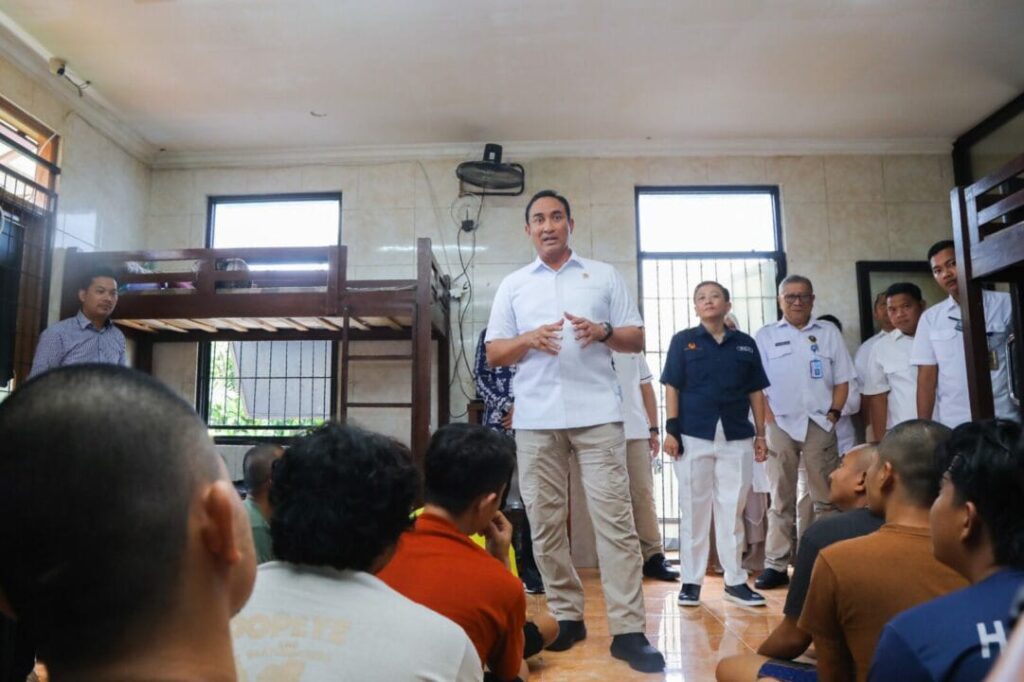 Kepala BNN RI Minta Lembaga Rehabilitasi Profesional Dan Berprikemanusiaan Kepala BNN RI Minta Lembaga Rehabilitasi Profesional Dan Berprikemanusiaan