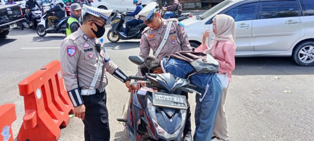 Hari Pertama Operasi Zebra Polresta Tangerang, Puluhan Pengendara Kena Teguran