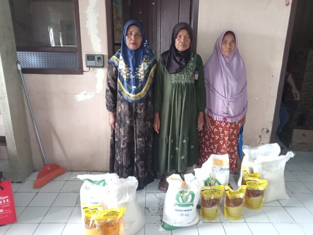 Penyaluran Bantuan Pangan di Lebak Kepuh Berjalan Lancar