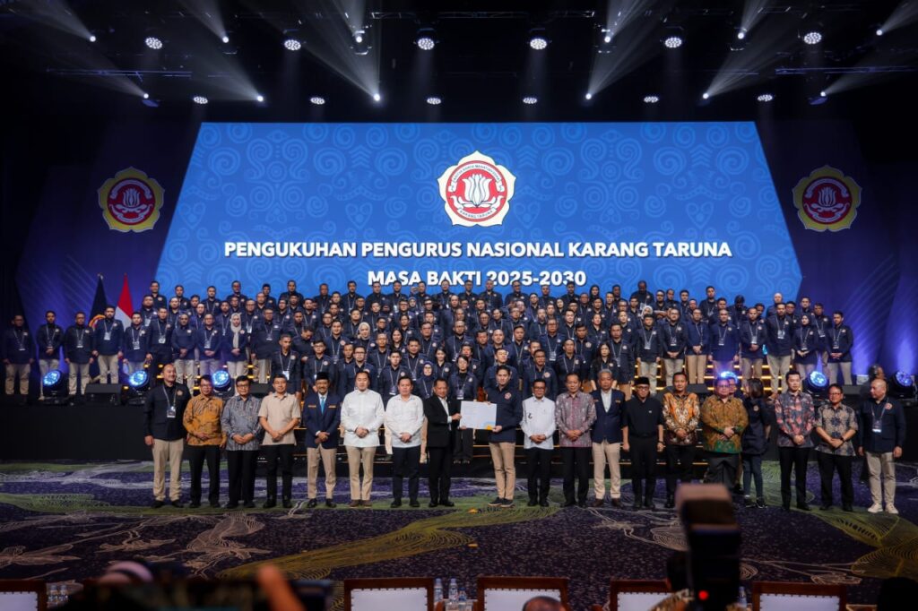 Andra Soni Hadiri Pengukuhan Pengurus Nasional Karang Taruna
