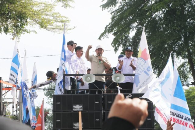 Buruh Tuntut Kenaikan Upah 12 Persen, Bupati Serang Kirim Surat ke Presiden