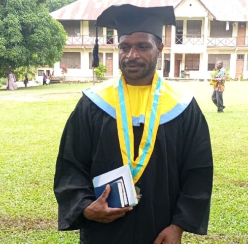 Wisuda STT Walter Post : Lulusan Didorong Siap Melayani di Tengah Perubahan Zaman