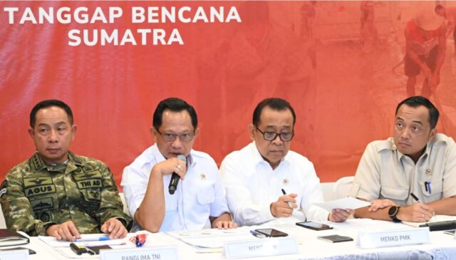 Pemerintah Pastikan Anggaran Darurat, Layanan Dukcapil, dan Hunian Tetap Berjalan di Daerah Terdampak Bencana