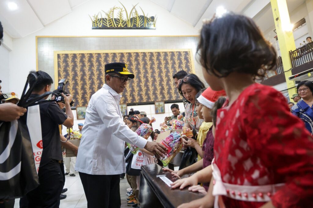 Pastikan Ibadah Aman, Andra Soni dan Forkopimda Tinjau Malam Natal di Kota Serang