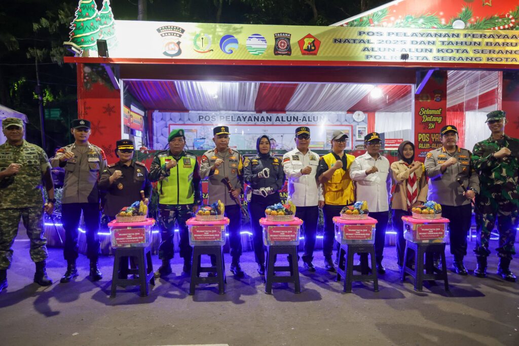 Pengamanan Nataru, TNI–Polri Dirikan Pos Pantau di Alun-alun Kota Serang