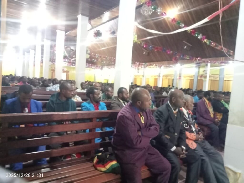 Ibadah Pasca Natal GKIP Dogiyai Berlangsung Khidmat