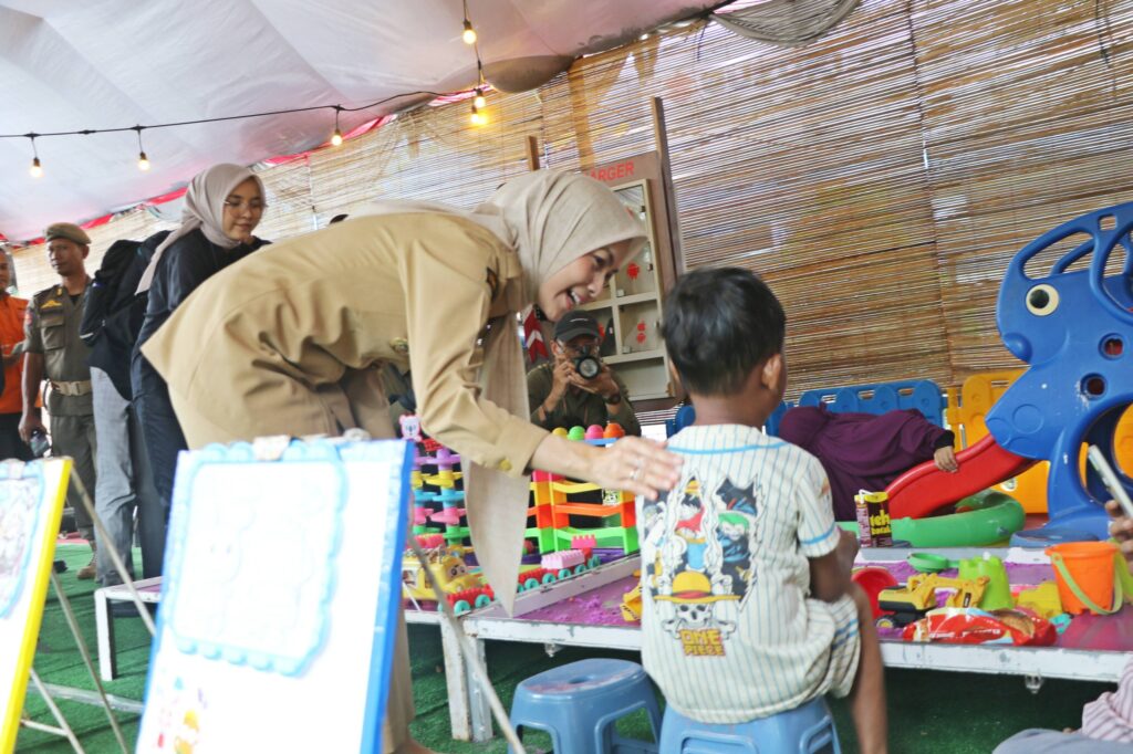 Tinjau Pospam Nataru, Bupati Serang Pastikan Beri Keamanan dan Kenyamanan Pengguna Jalan