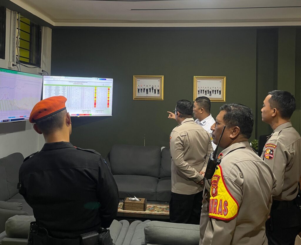 Brigjen Pol Fadillah Zulkarnaen Cek Kesiapan Pengamanan Nataru di Dua Stasiun Utama Jakarta