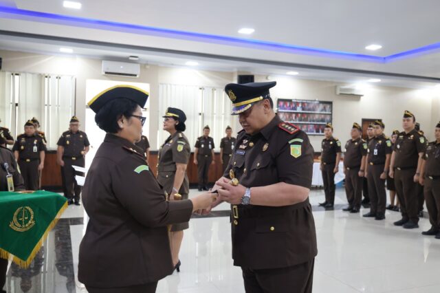 Kajati Banten Lantik Kepala Kejari Kabupaten Tangerang