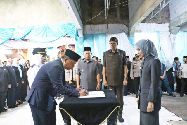 Ratu Zakiyah Lantik 227 Pejabat, Tegaskan Tak Ada Transaksi Jabatan