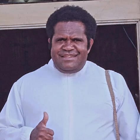 Pastor Yance Yogi Bertahan di Intan Jaya, Menjaga Iman di Tengah Konflik