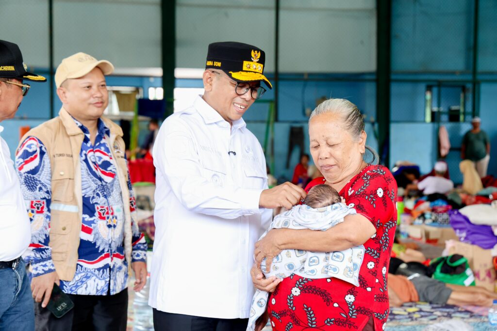 Andra Soni Pastikan Penanganan Banjir Tangerang dan Pengungsian Berjalan Optimal