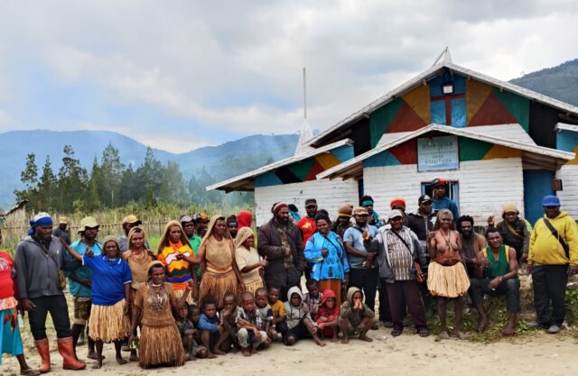 Eyagitaida Tutup Rangkaian Persiapan dengan Diskusi dan Bakar Batu