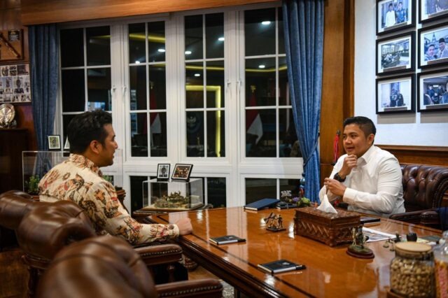 Seskab Terima Wakil Gubernur Jawa Timur, Perkuat Sinkronisasi Infrastruktur dan Program Strategis Presiden
