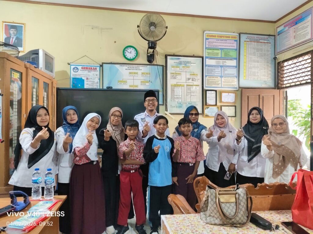 Kades Sindangheula Jalin Silaturahmi dan Kerja Sama Pendidikan dengan SDN Benoa