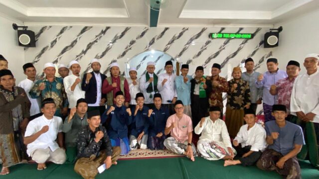 Pemdes Sindangheula Tutup Rangkaian Pengajian Sambut Ramadan