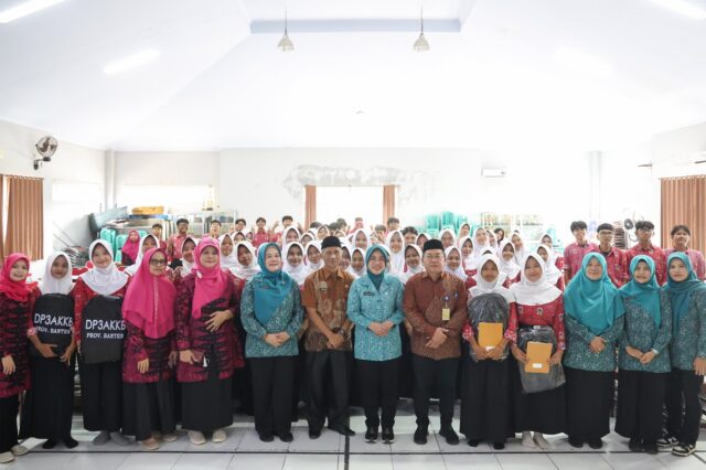 Program PKK Mengajar Perkuat Bekal Praktis Remaja di SMAN 1 Ciruas